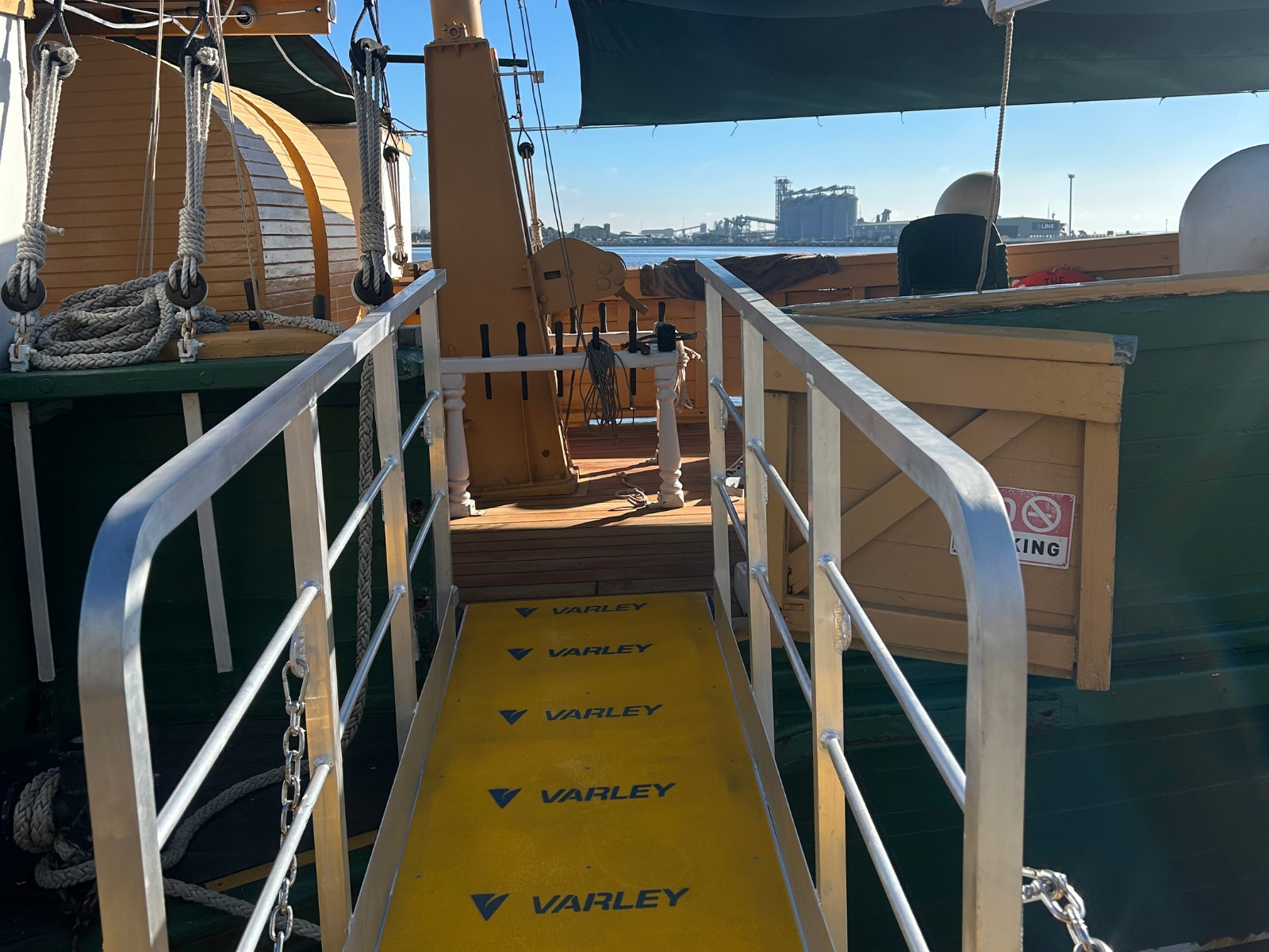 VARLEY GROUP_WILLIAM THE FOURTH GANGWAY DONATION 002