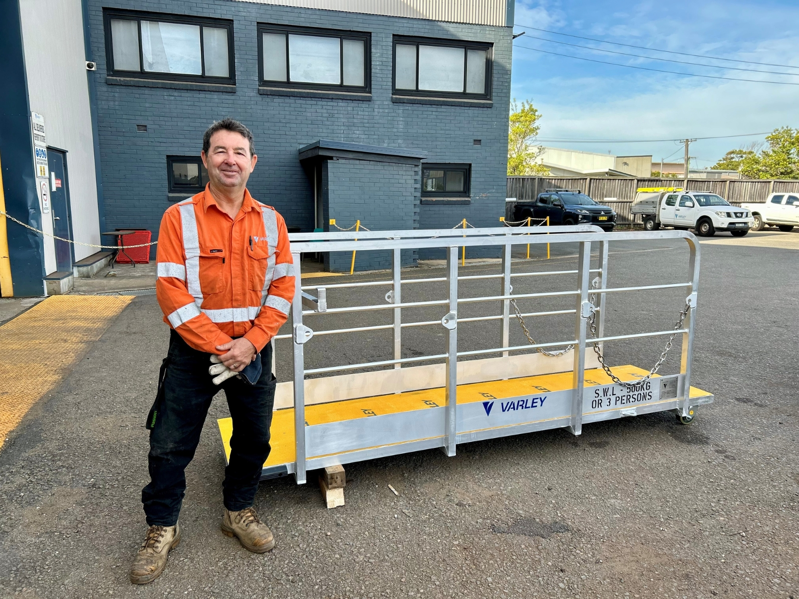 VARLEY GROUP_WILLIAM THE FOURTH GANGWAY DONATION 004